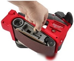 Ленточная шлифмашина Milwaukee M18 FBTS75-0 4933479614 (без АКБ)