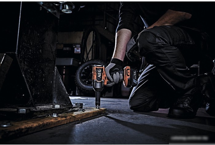 Гайковерт AEG Powertools BSS18MTF12BL-0 4935479663 (без АКБ)