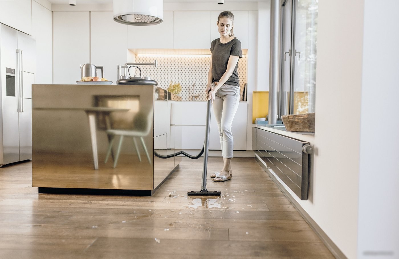 Пылесос Karcher WD 2 Plus V-15/4/18/C 1.628-011.0