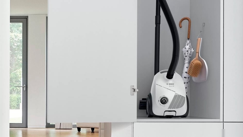Пылесос Bosch Serie 2 BGLS2WH1H