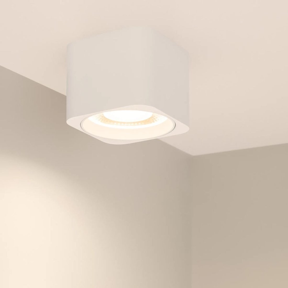 Припотолочная люстра Arlight SP-Dice-S78x78-10W Warm3000 046633