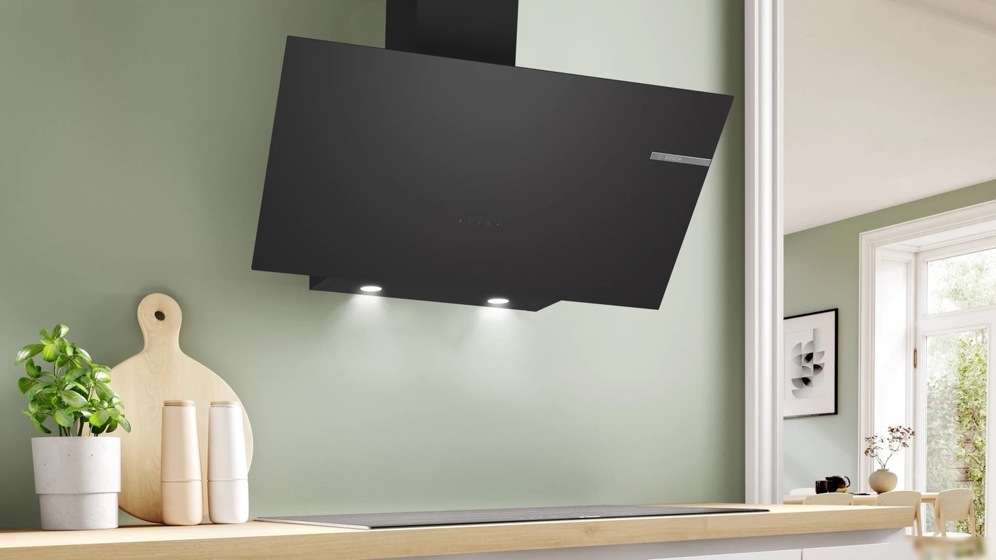 Кухонная вытяжка Bosch Serie 4 DWK96PJ60T