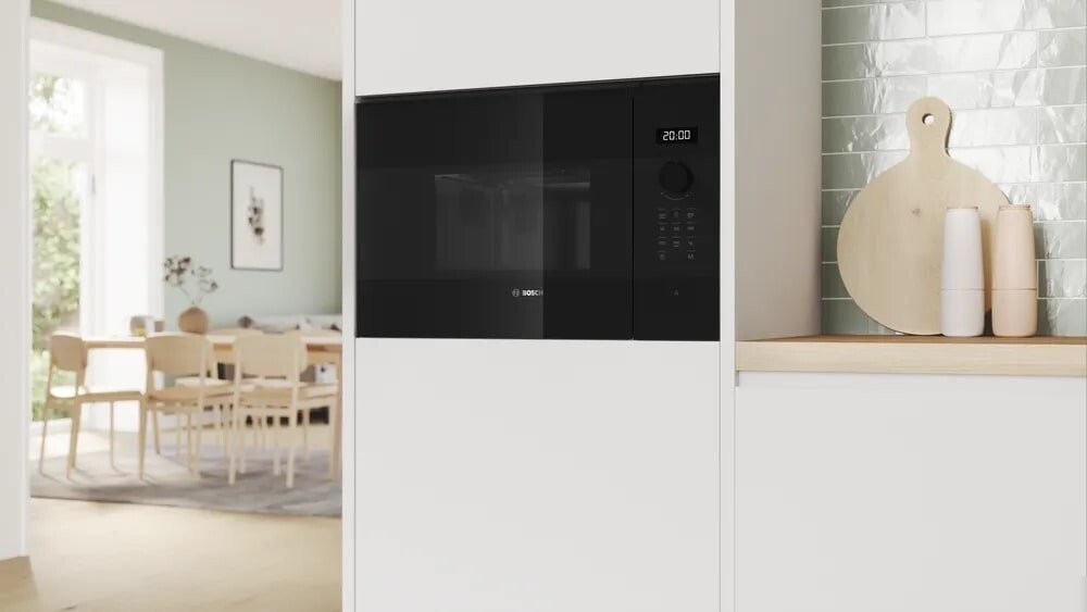 Микроволновая печь Bosch Serie 4 BFL524MB2