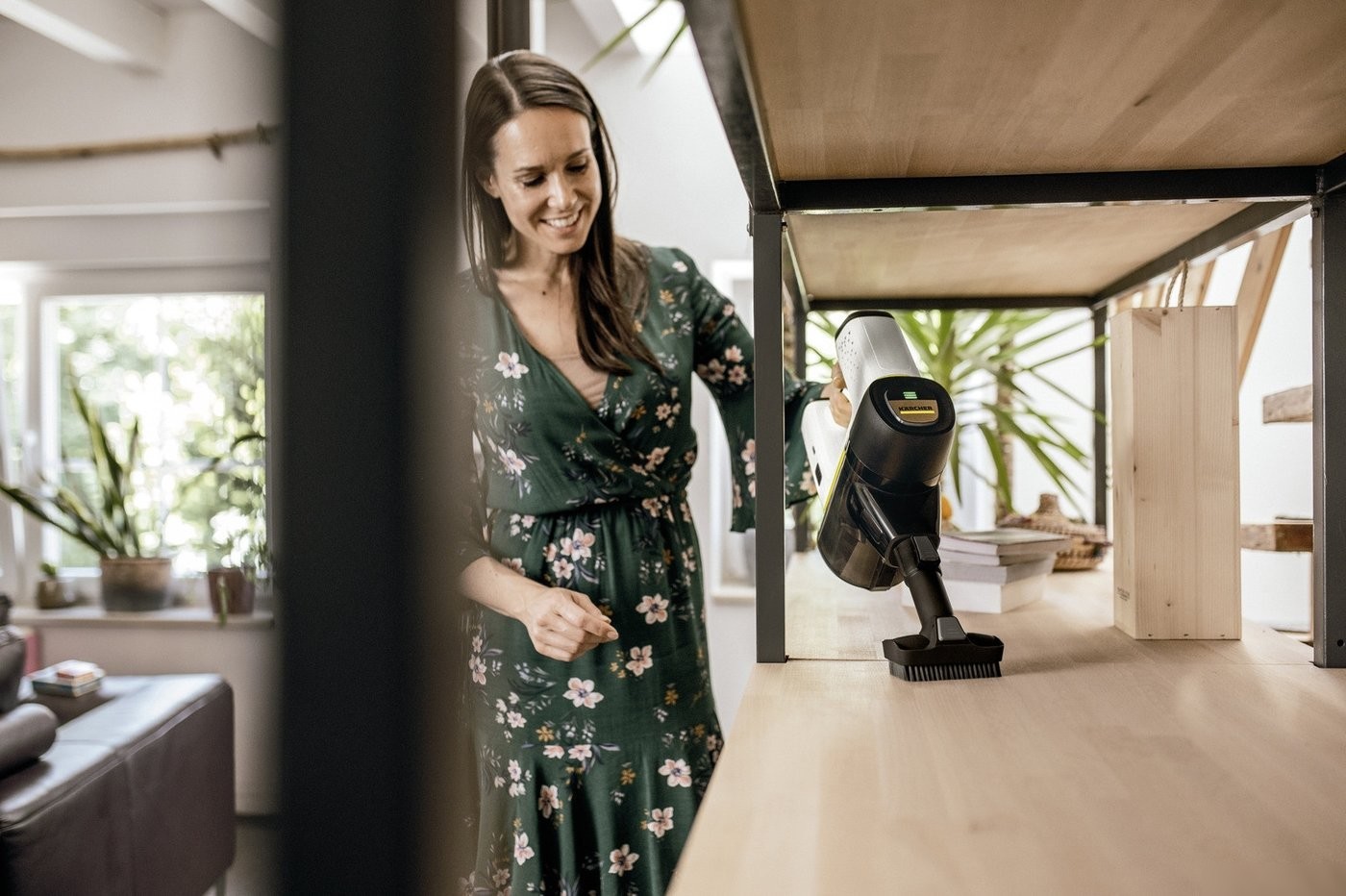 Пылесос Karcher VC 6 Cordless ourFamily 1.198-678.0