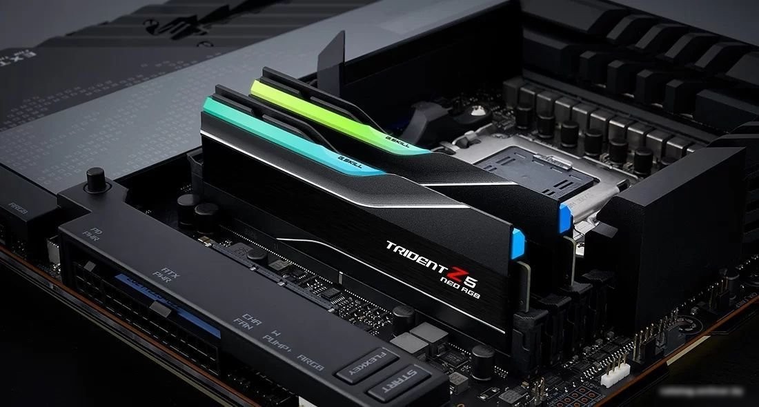 Оперативная память G.Skill Trident Z5 Neo RGB 2x16ГБ DDR5 6000 МГц F5-6000J2836G16GX2-TZ5NR