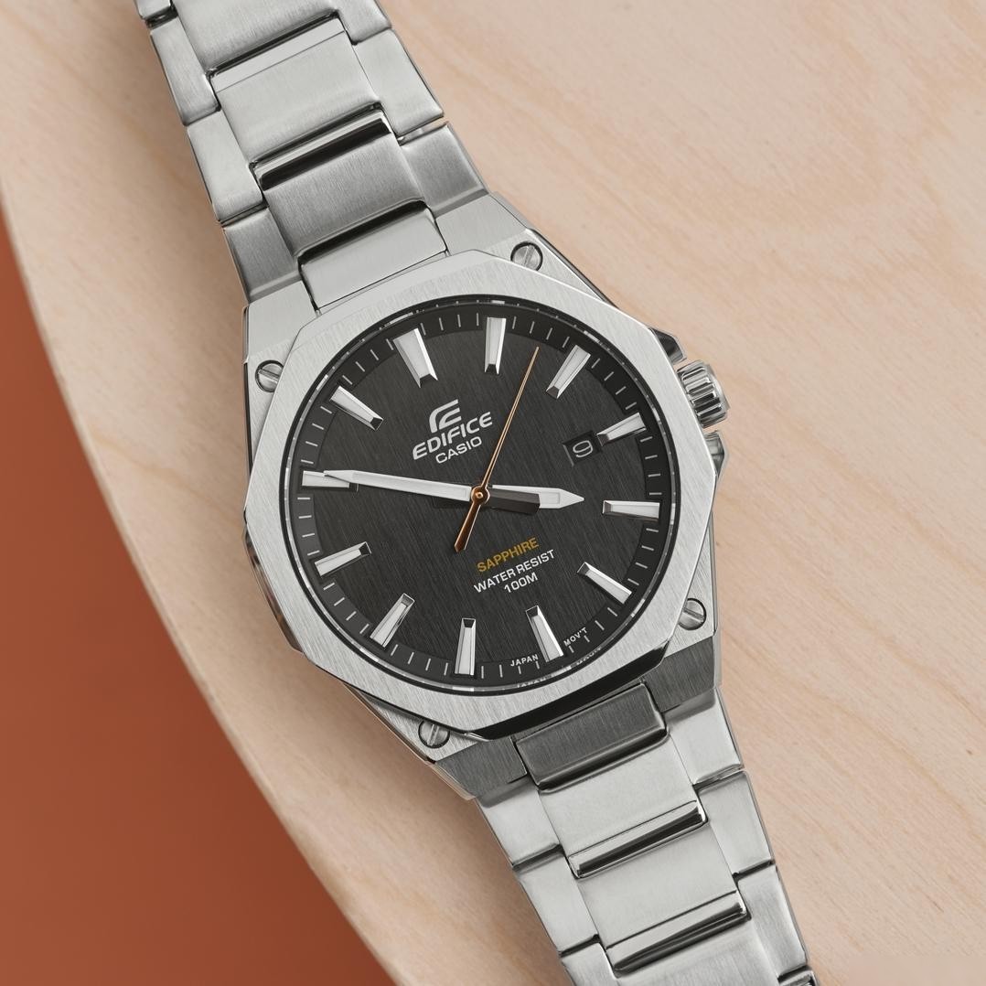 Наручные часы Casio EFR-S108D-1AVUEF