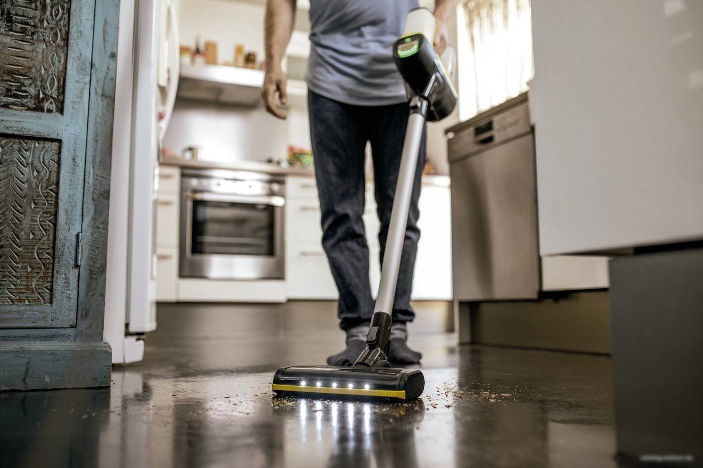 Пылесос Karcher VC 6 Cordless ourFamily Extra 1.198-674.0
