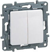 Выключатель Legrand Etika 6 722 02