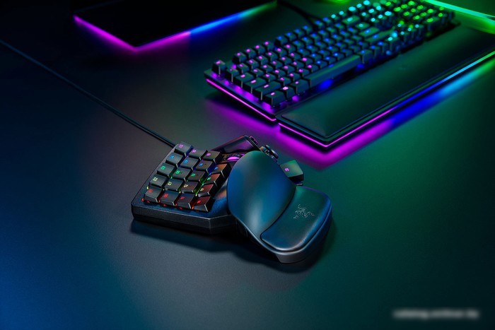 Кейпад Razer Tartarus Pro (черный, нет кириллицы)
