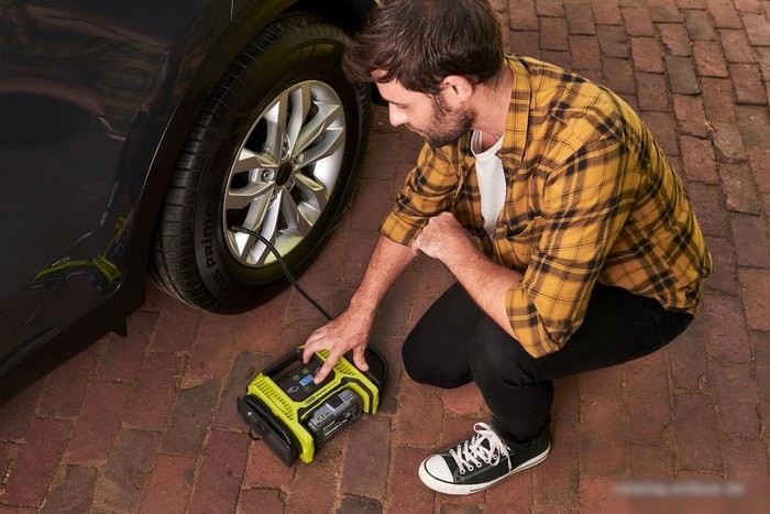 Автомобильный компрессор Ryobi R18MI-0 (без аккумулятора)