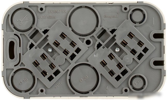 Розетка Legrand Quteo 782237