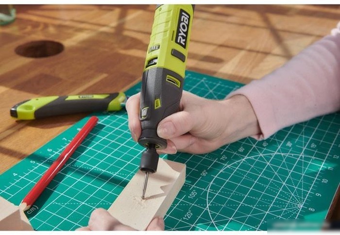 Гравер Ryobi USB Lithium RRT4-120GA15 (с АКБ)