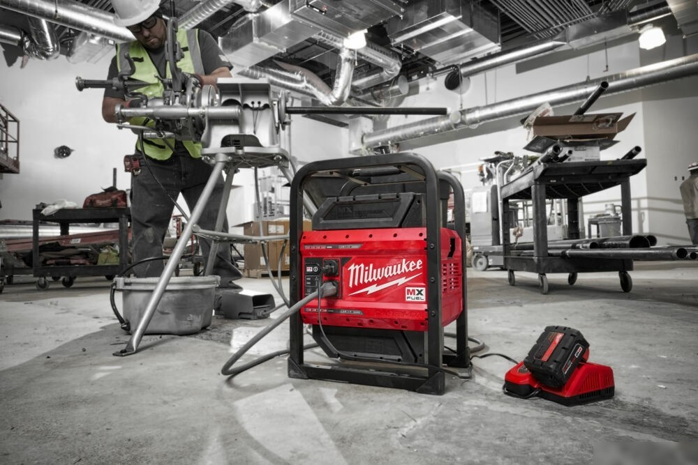 Портативная зарядная станция Milwaukee MX FUEL MXF PS-0 4933493922 (без АКБ)