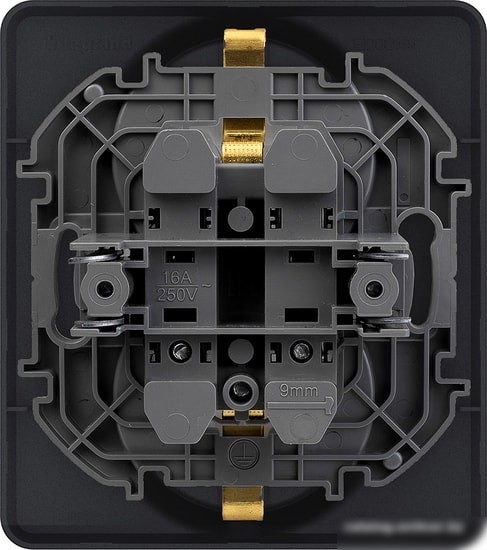 Розетка Legrand Inspiria 673753