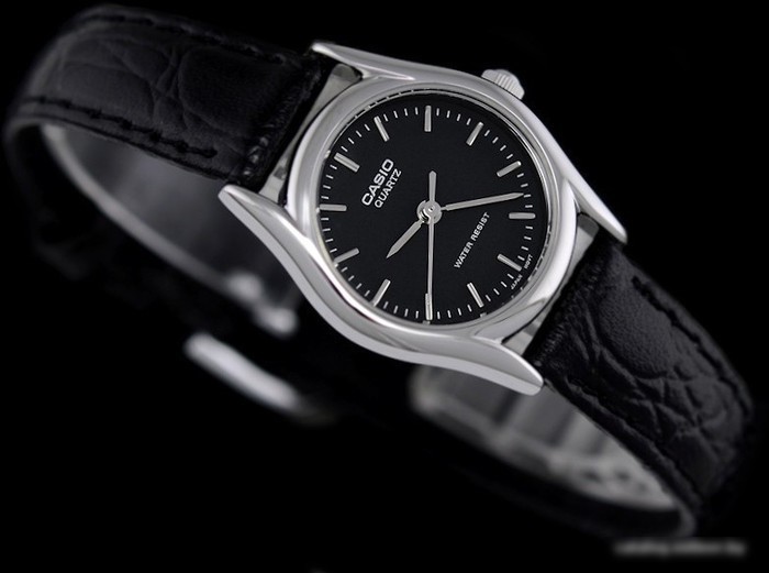 Наручные часы Casio LTP-1094E-1A