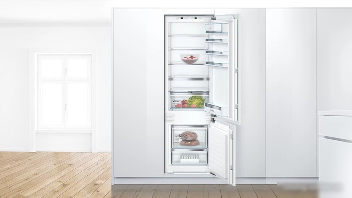 Холодильник Bosch Serie 6 KIS87AF30U