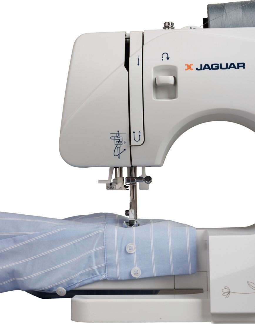 Электромеханическая швейная машина Jaguar FS 8400