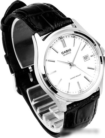 Наручные часы Casio MTP-1183E-7A
