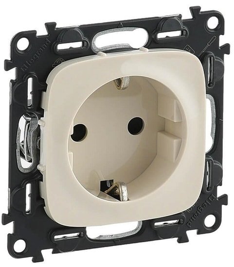Розетка Legrand Valena Allure 753820 (слоновая кость)