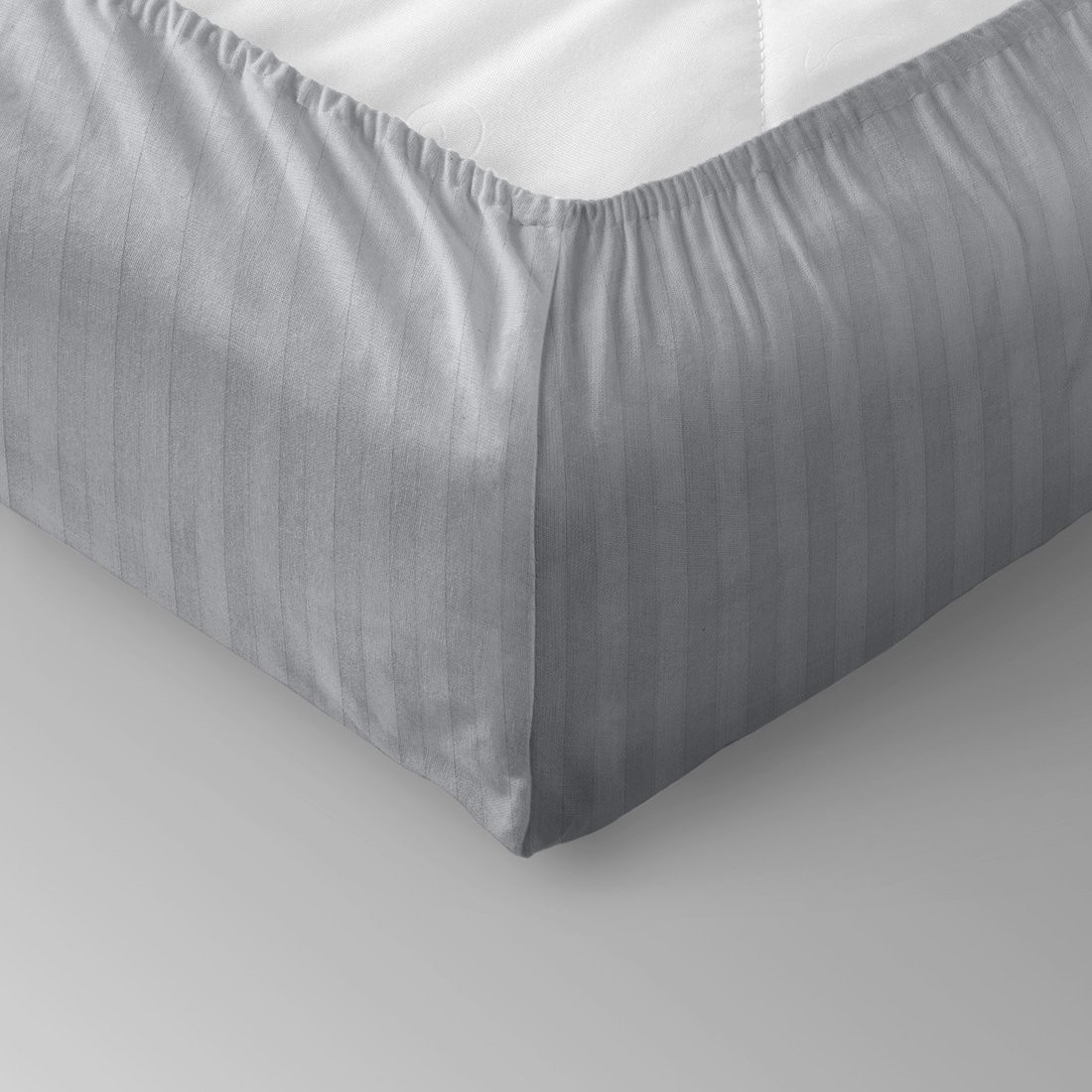 Постельное белье Нордтекс Verossa Stripe на резинке 180x200x30 925742 (Silver moon)