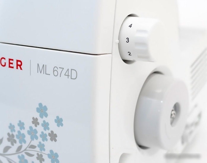 Оверлок Singer ML674D