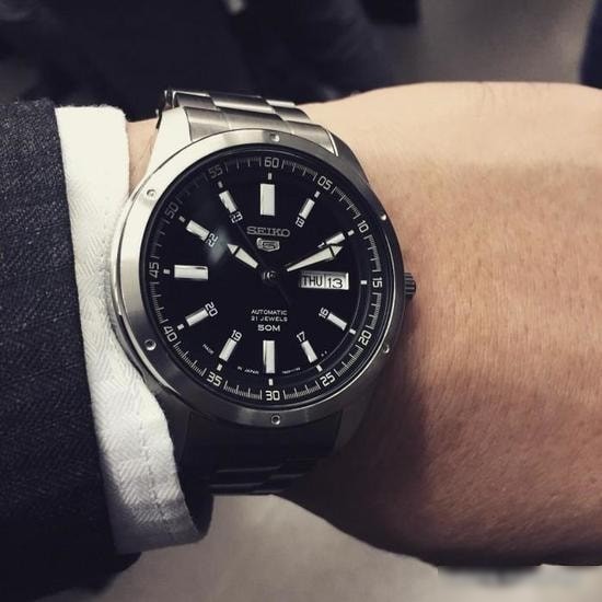 Наручные часы Seiko SNKN13J1
