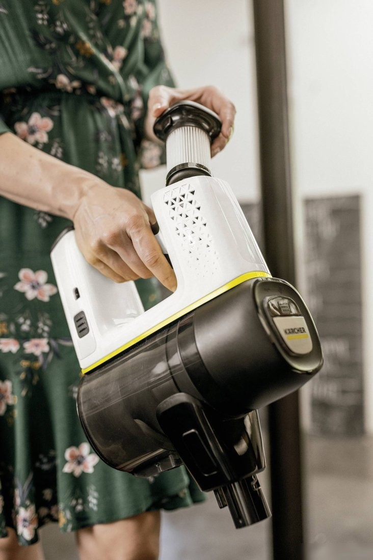 Пылесос Karcher VC 6 Cordless ourFamily Extra 1.198-674.0