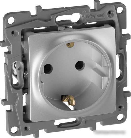 Розетка Legrand Etika 672421 (алюминий)