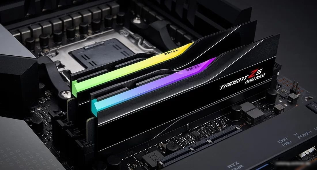 Оперативная память G.Skill Trident Z5 Neo RGB 2x16ГБ DDR5 6000 МГц F5-6000J2836G16GX2-TZ5NR