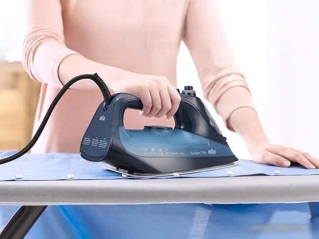 Утюг Braun TexStyle 7 Pro SI 7160 BL