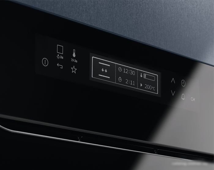 Электрический духовой шкаф Electrolux SteamCrisp 700 COC8H31Z
