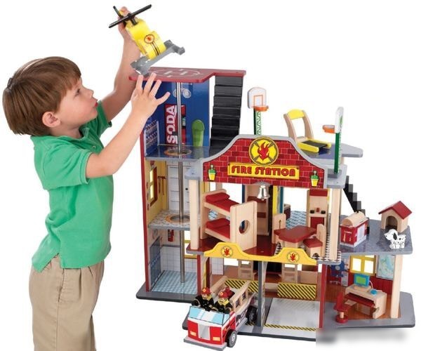 Пожарная станция KidKraft Пожарно-спасательная станция 63214-KE