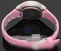 Наручные часы Casio LW-203-4AVEF
