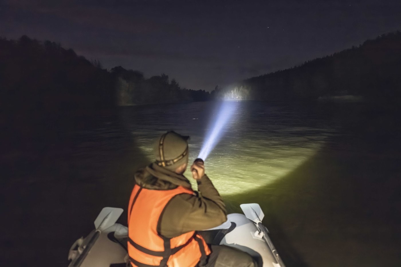 Фонарь Armytek Barracuda Pro Max Magnet USB