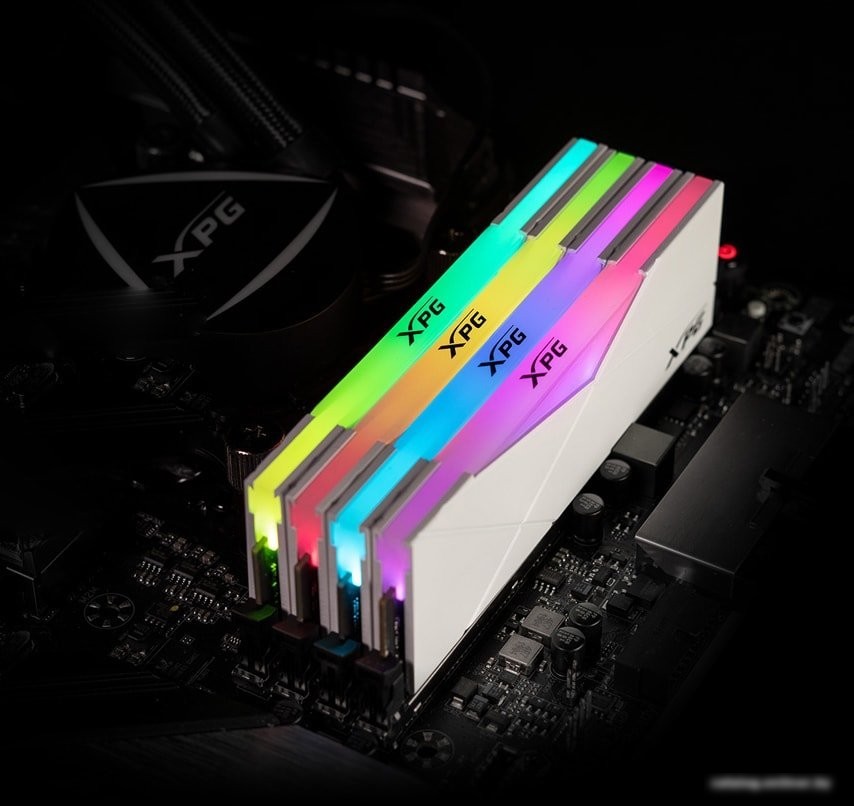 Оперативная память ADATA XPG Spectrix D50 RGB 32ГБ DDR4 3600 МГц AX4U360032G18I-SW50