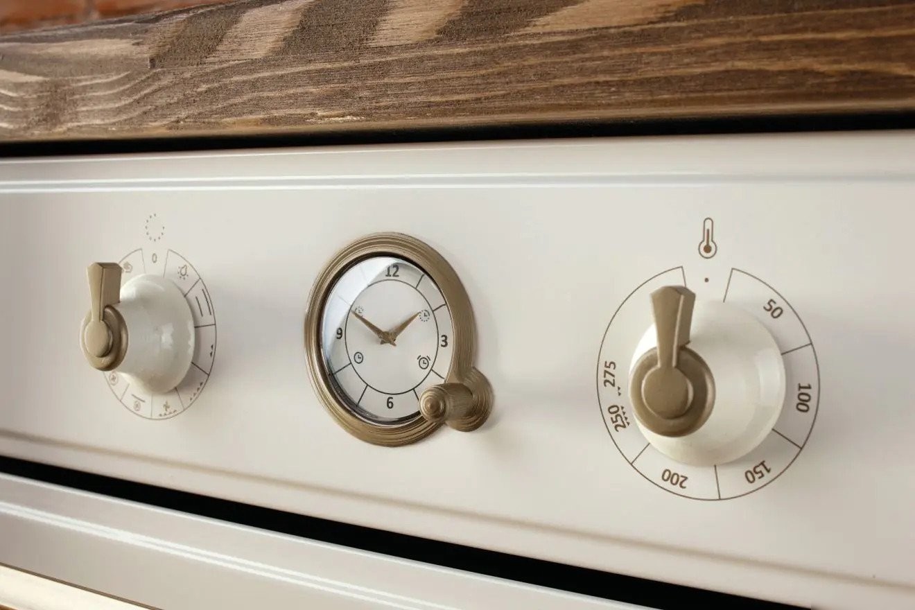 Электрический духовой шкаф Gorenje BO6735CLI