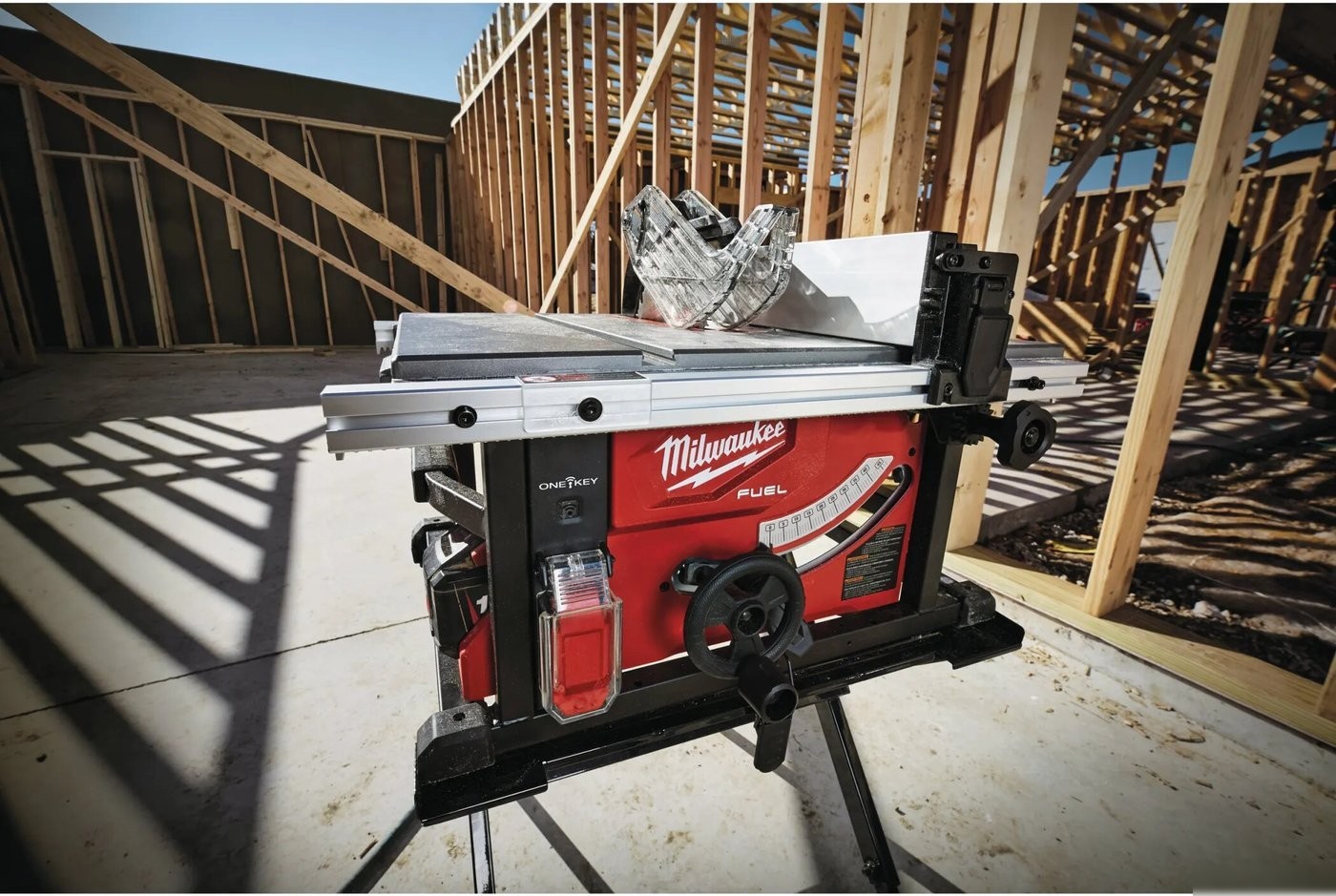 Распиловочный (циркулярный) станок Milwaukee M18 FTS210-121B FUEL One-Key 4933464225 (с 1-им АКБ)