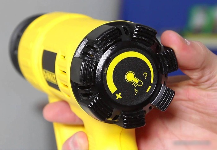 Промышленный фен DeWalt D26411