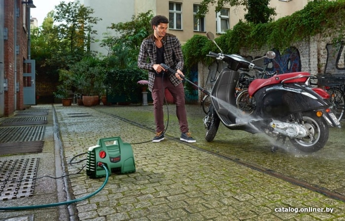 Мойка высокого давления Bosch EasyAquatak 100 Long Lance 06008A7E01
