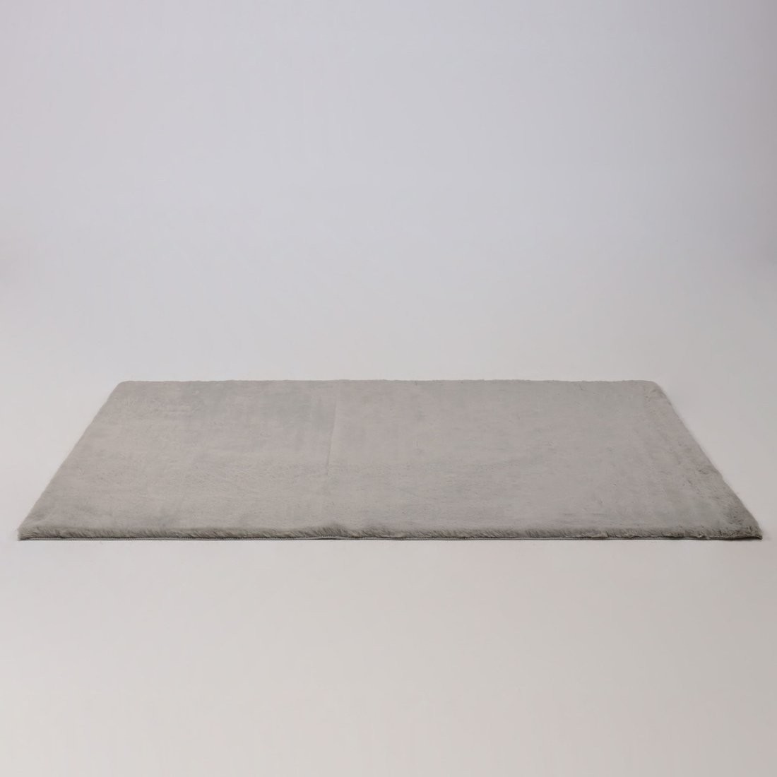 Ковер для жилой комнаты AksHome Warm Faux Fur (60x110)
