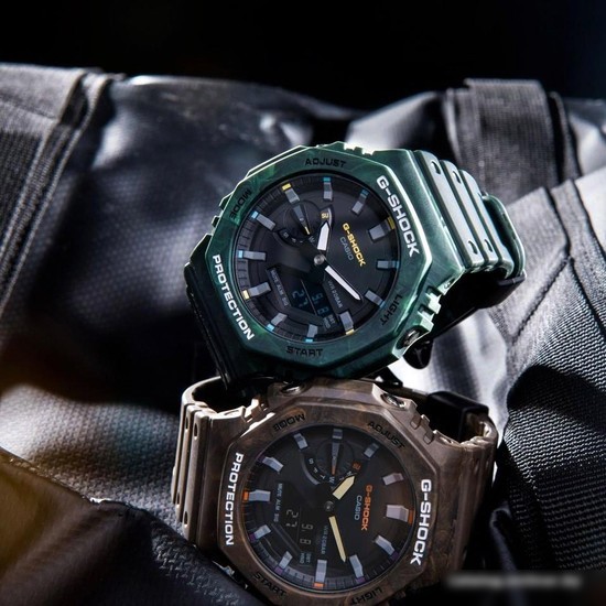 Наручные часы Casio G-Shock GA-2100FR-3A