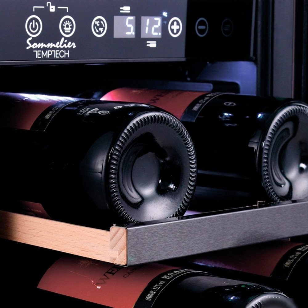 Винный шкаф Temptech SOMX30DRB