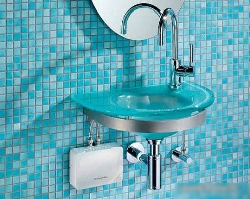 Проточный электрический водонагреватель Electrolux NP6 Aquatronic 2.0
