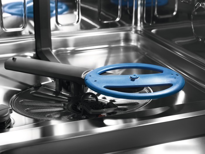 Встраиваемая посудомоечная машина Electrolux EEC67310L