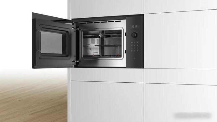 Микроволновая печь Bosch Serie 6 BEL554MB0
