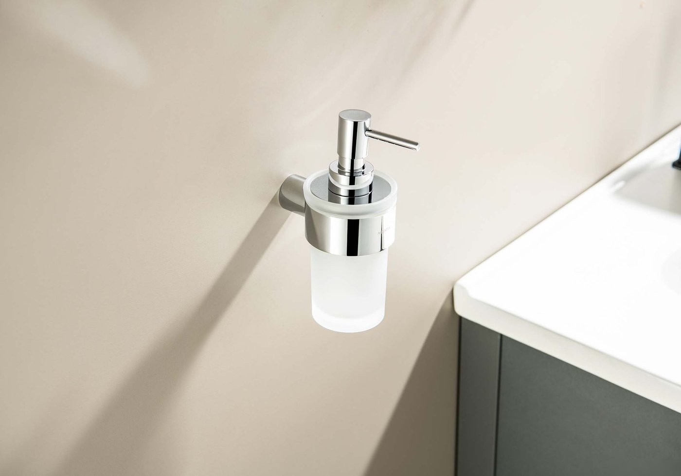 Дозатор для жидкого мыла Aquatek Лира AQ4405CR