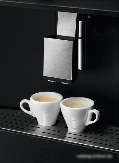 Кофемашина Electrolux KBC85Z