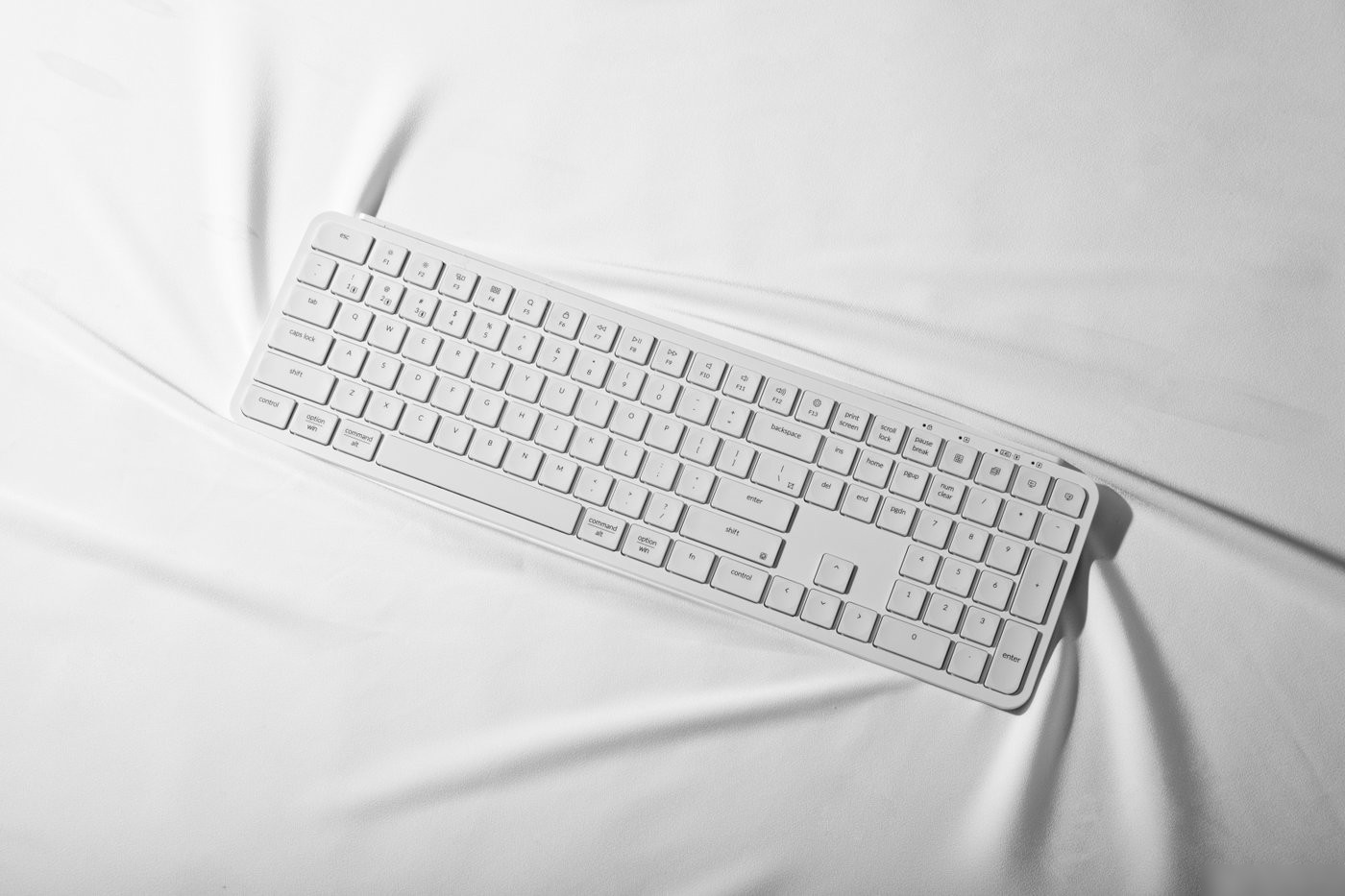 Клавиатура Keychron B6 Pro B6P-K8-RU (белый)
