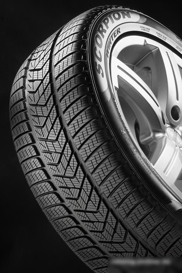 Автомобильные шины Pirelli Scorpion Winter 235/55R19 101H (run flat)