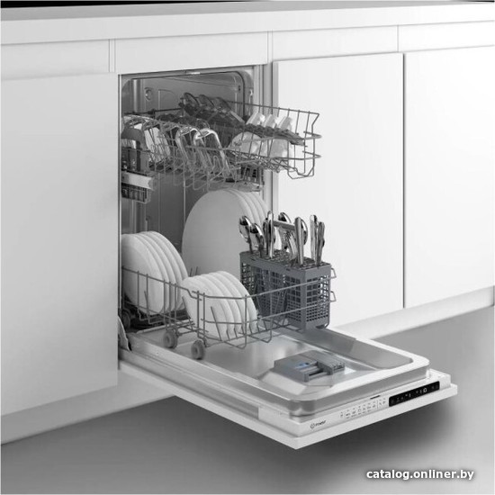 Встраиваемая посудомоечная машина Indesit DIS 1C69
